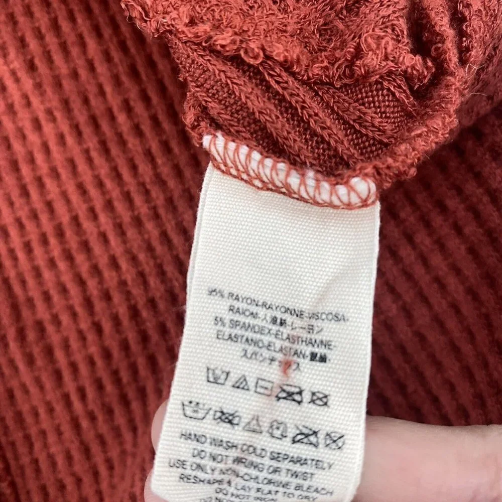 Free People XS Waffle Knit High Low Hem Top Long Sleeve Rust Fringe Rayon